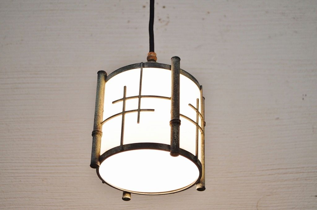 真鍮製　飾りが素敵な吊り下げ照明(電笠)