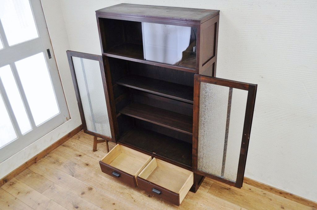アンティーク家具　訳あり品　大振りなダイヤガラス本箱