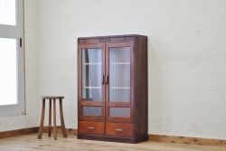 アンティーク家具　古い木の上質なダイヤガラス本箱