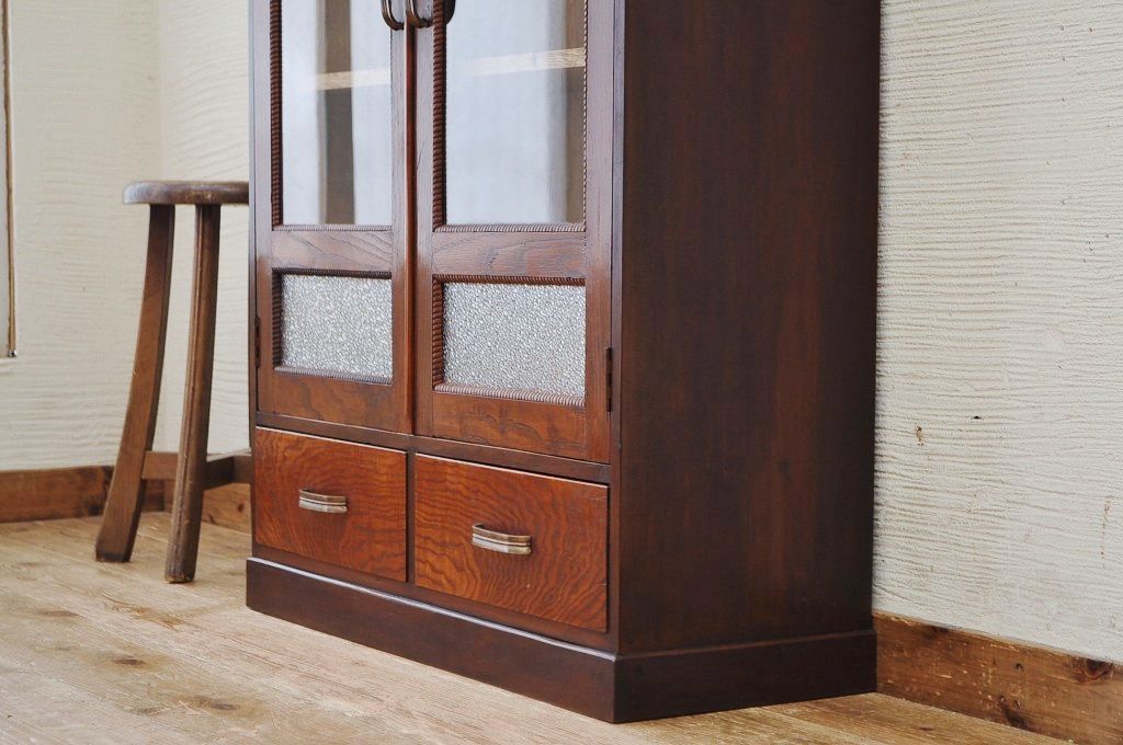 アンティーク家具　古い木の上質なダイヤガラス本箱