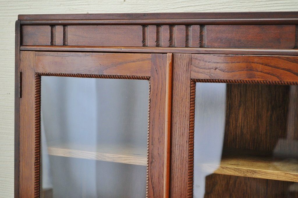 アンティーク家具　古い木の上質なダイヤガラス本箱