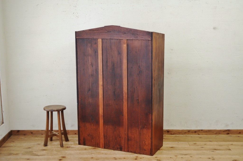 アンティーク家具　古い木の大振りなライティングビューロー