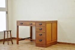 極上美品!古いナラ材の大振りな片袖机
