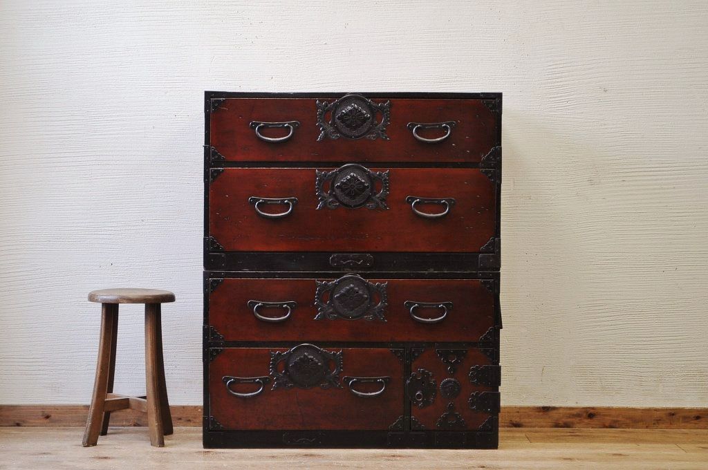 ☆極上美品!漆の綺麗な重ね仙台箪笥