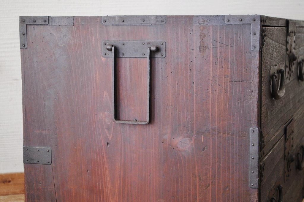 アンティーク家具　素敵な雰囲気!味のある時代箪笥ローボード