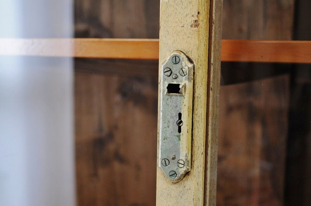 アンティーク家具　古いペイントの大きな重ね収納棚
