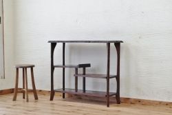 アンティーク家具　古い日光彫飾り棚