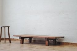 アンティーク家具　古い木味のシンプルなローテーブル(作業台)1