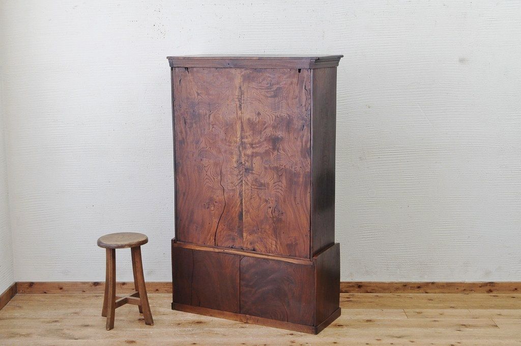アンティーク家具　最高級!古い欅材黒柿縁の茶箪笥