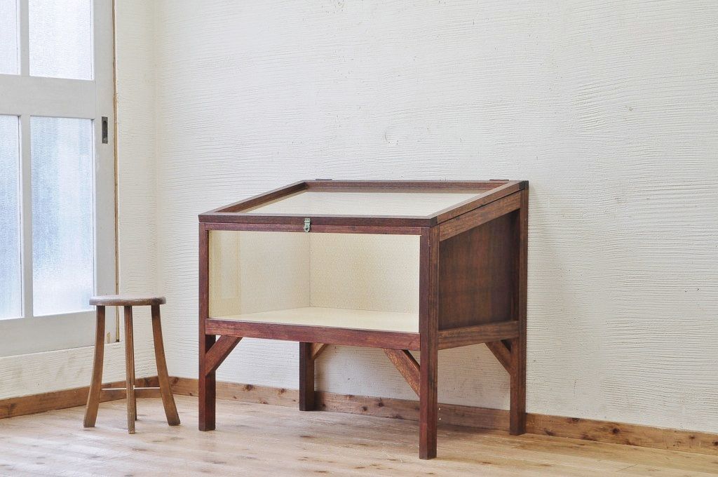 アンティーク家具　古い資料館の展示用ガラスケース(ショーケース)小2