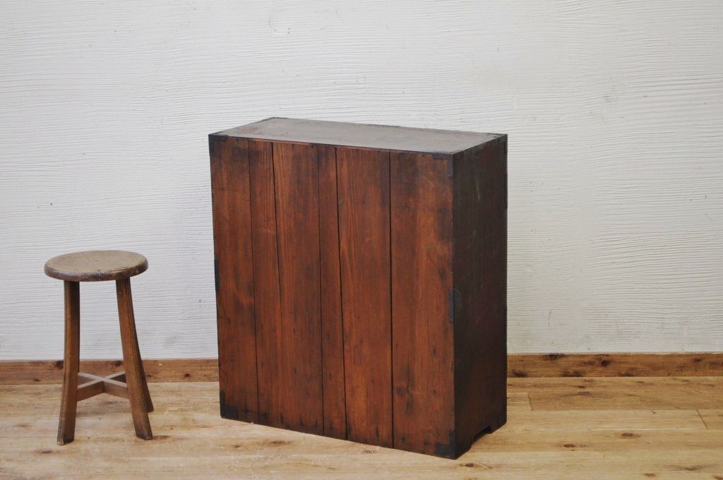 アンティーク家具　前面欅!古い欅材の小振りな帳場小箪笥