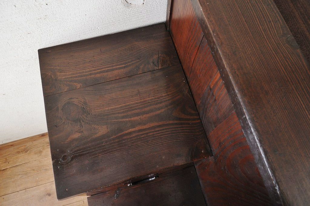 アンティーク家具　珍品希少!変わり型の小振りな京都階段箪笥