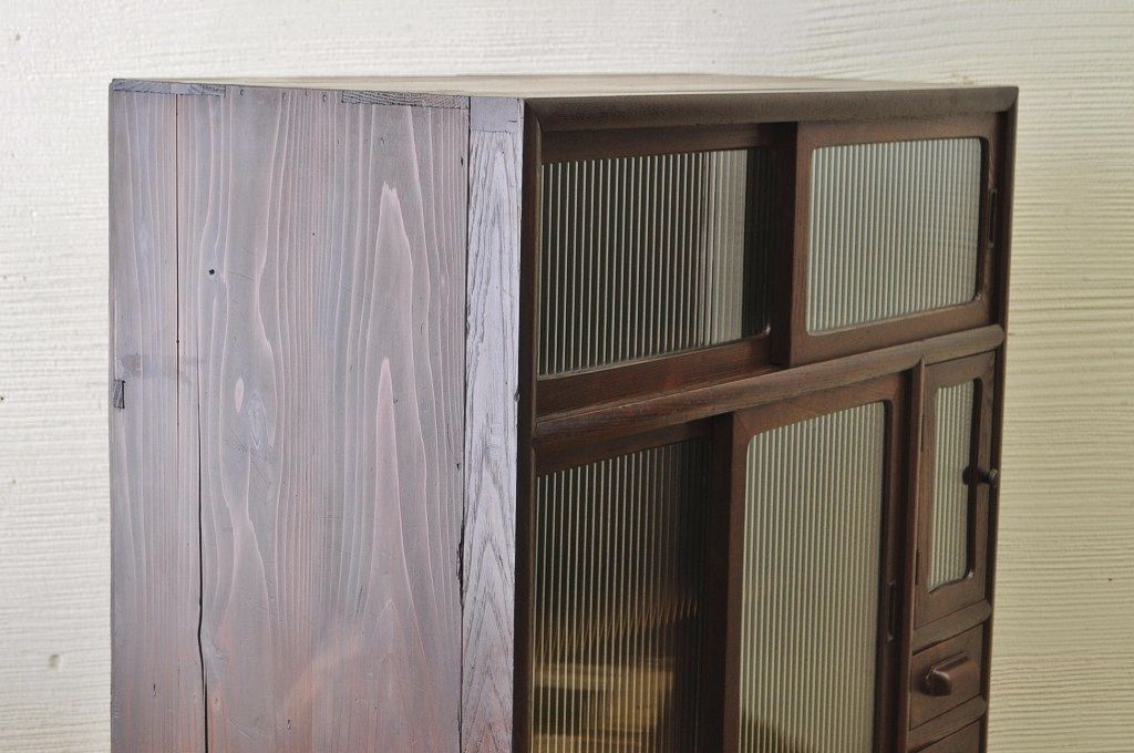極上美品!古い欅材と栗材の上質なモールガラス収納棚