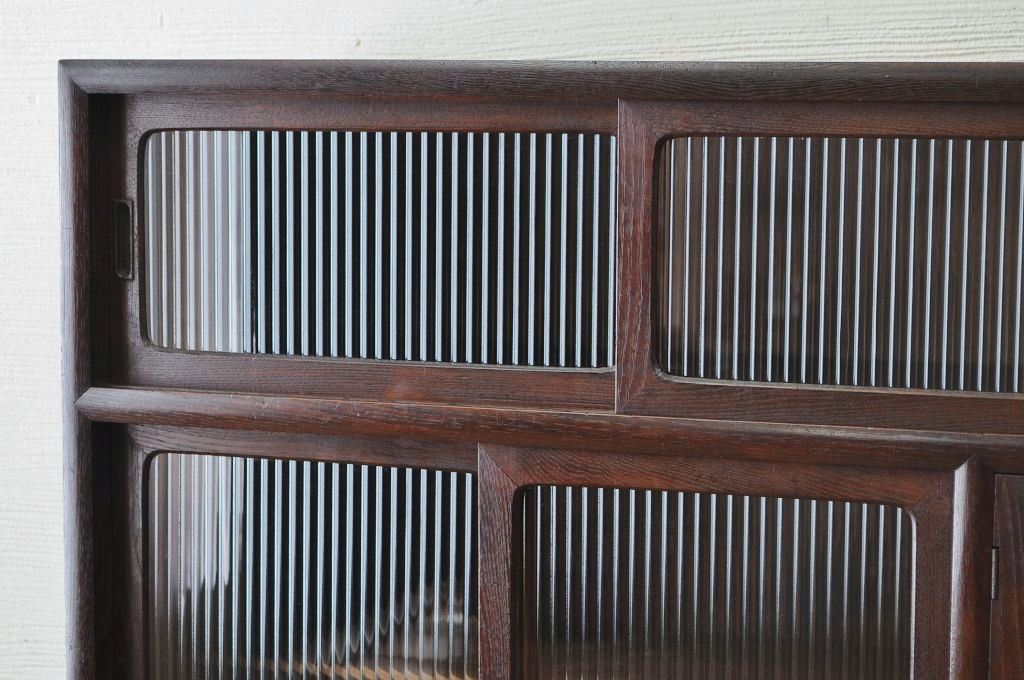 極上美品!古い欅材と栗材の上質なモールガラス収納棚