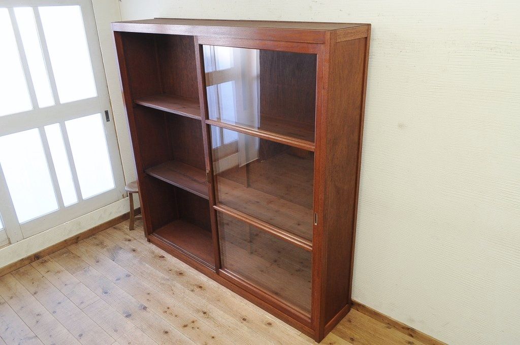 アンティーク家具　古い木のシンプルな収納棚(飾り棚、ガラスケース)2　4台有