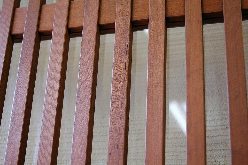 珍品!古い呉服店の大きなガラス格子戸