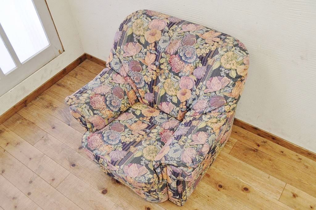 中古ヨーロッパ製ゴブラン織り高級シングルソファ2