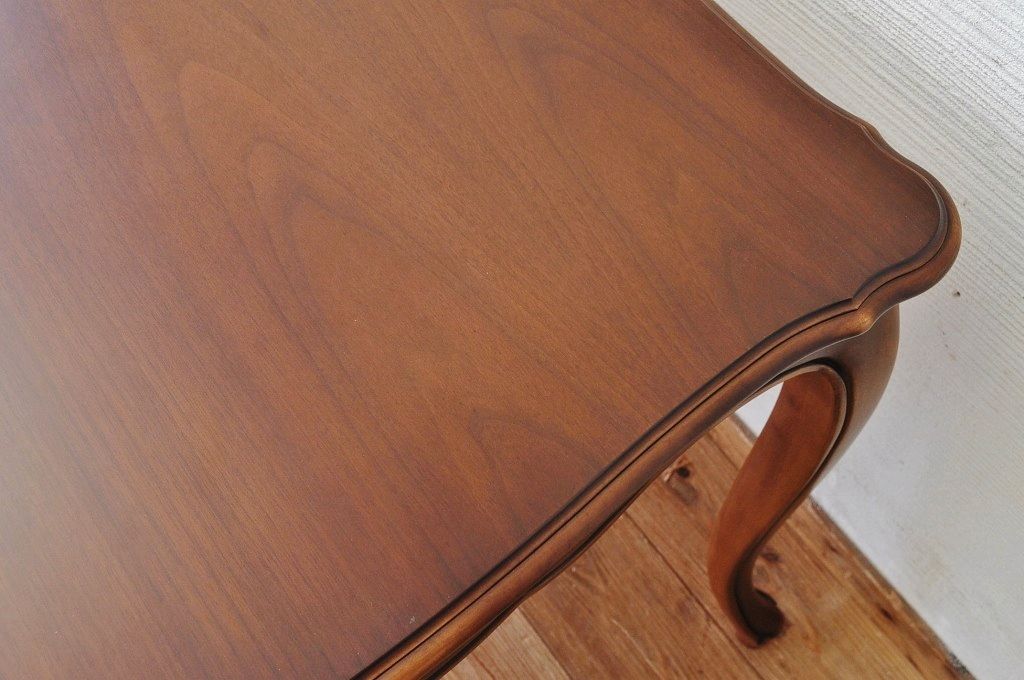 新品展示品　定価約20万　カリモクダイニングテーブル