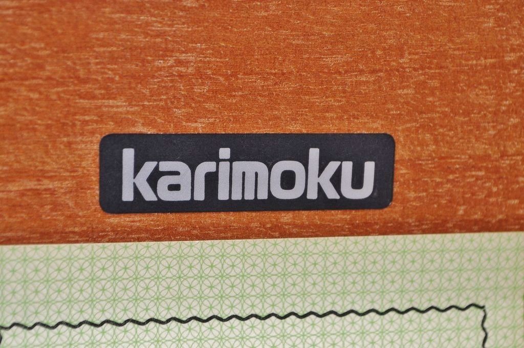 新品展示品　定価約20万　カリモクダイニングテーブル