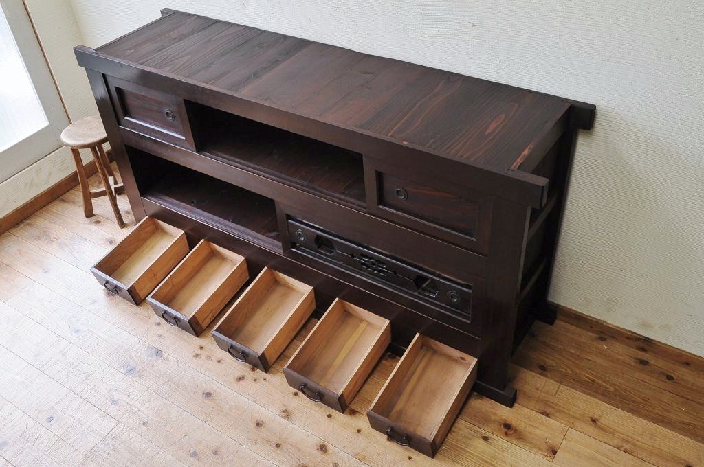 アンティーク家具　極上!古い木の六尺水屋箪笥サイドボード