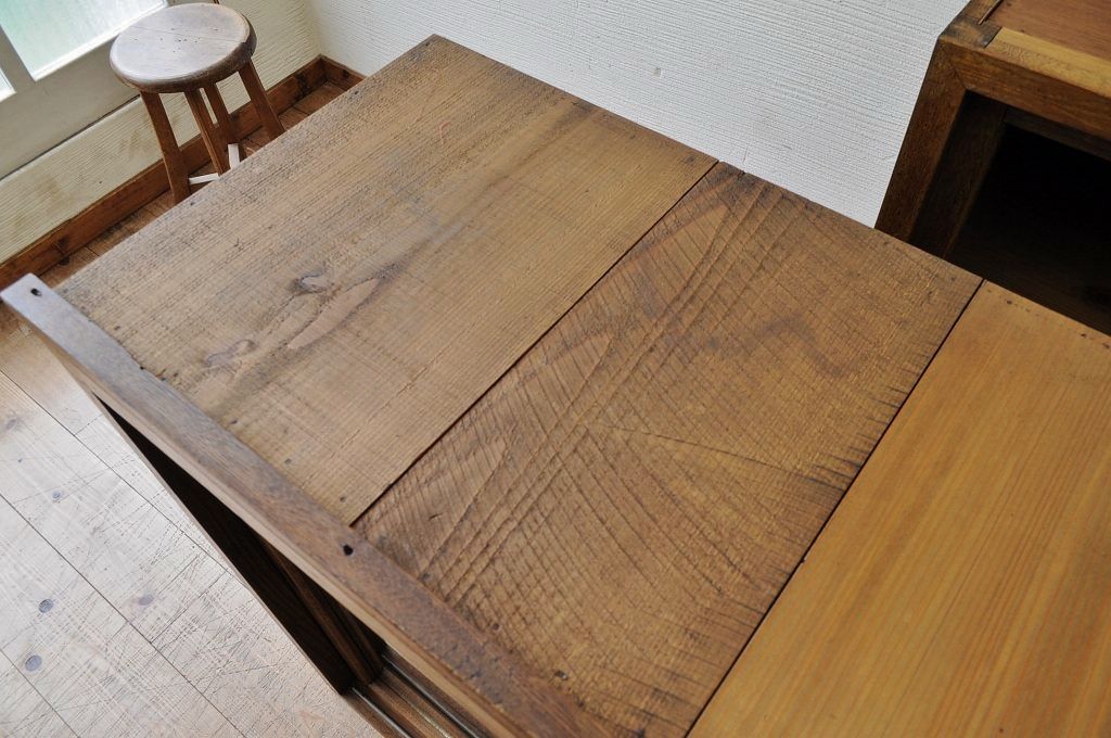 アンティーク家具　古いナラ材の大きな二段重ね収納棚(飾り棚・食器棚)