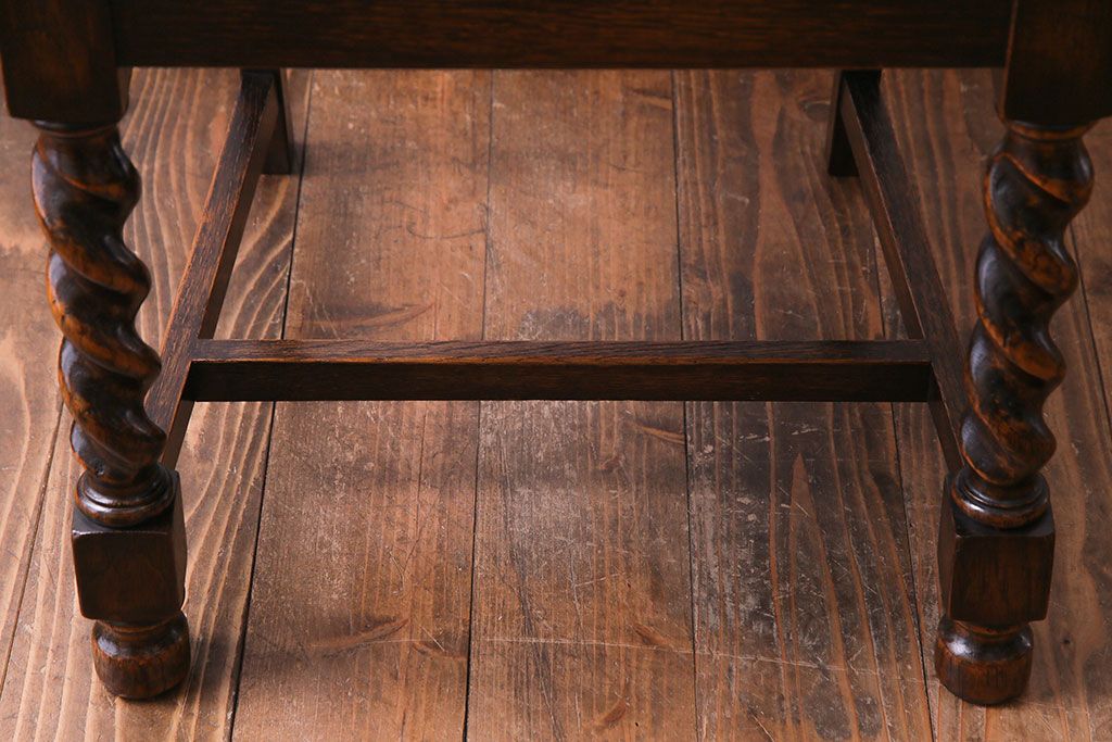 アンティーク家具　イギリスアンティーク　オーク材　シックなツイストレッグチェア(ダイニングチェア、イス)(1)(R-030315)