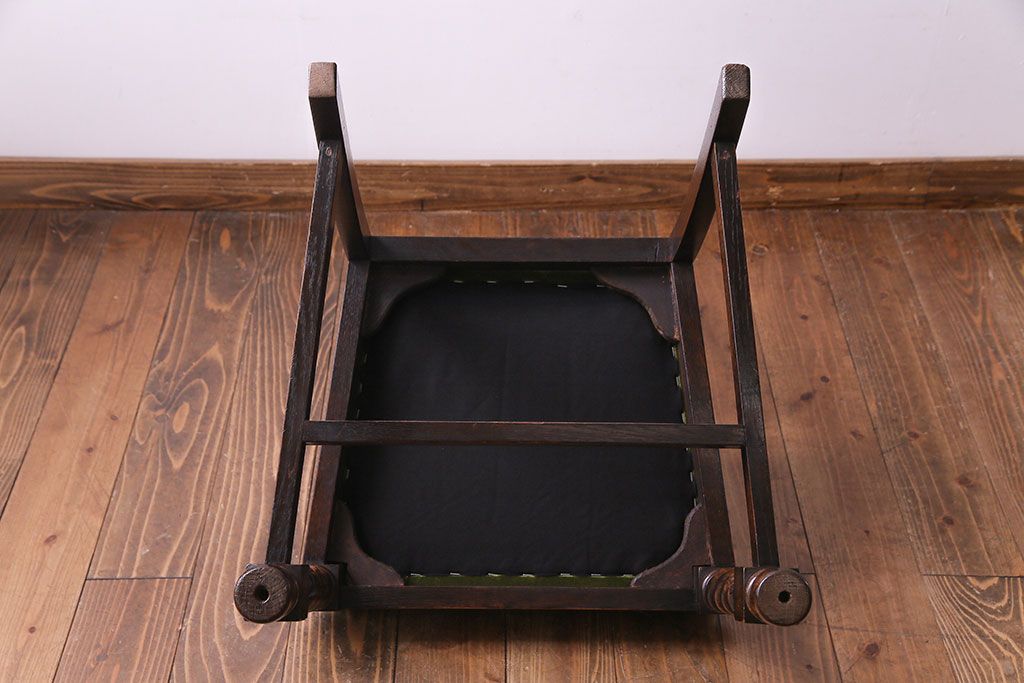 アンティーク家具　イギリスアンティーク　オーク材　シックなツイストレッグチェア(ダイニングチェア、イス)(1)(R-030315)