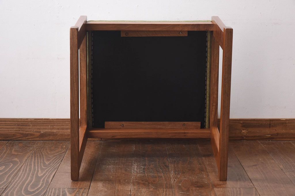 北欧テイスト家具　チーク材　シンプルなビンテージチェア(ダイニングチェア、イス)(1)(R-030330)