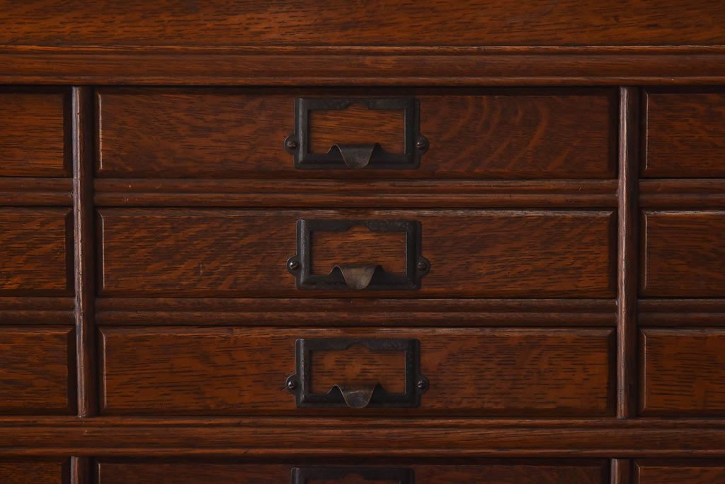 アンティーク家具　イギリスアンティーク　オーク材　作りの良い最高級スタッキングチェスト(引き出し)(R-030372)