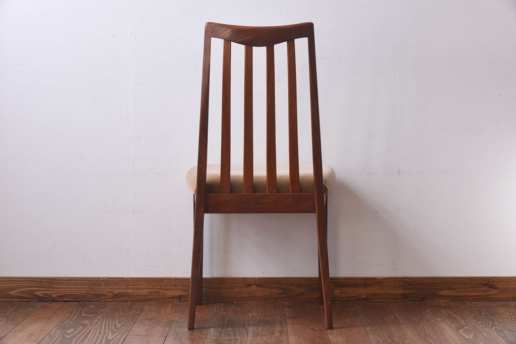 北欧家具　G-PLAN(ジープラン)　チーク材の温もり溢れるビンテージダイニングチェア(椅子)(1)(R-030434)
