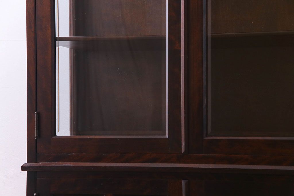 中古美品　北海道民芸家具　OM158　上質な三方ガラス飾り棚(陳列棚、食器棚、ガラスケース)(定価約30万円)(2)(R-030473)