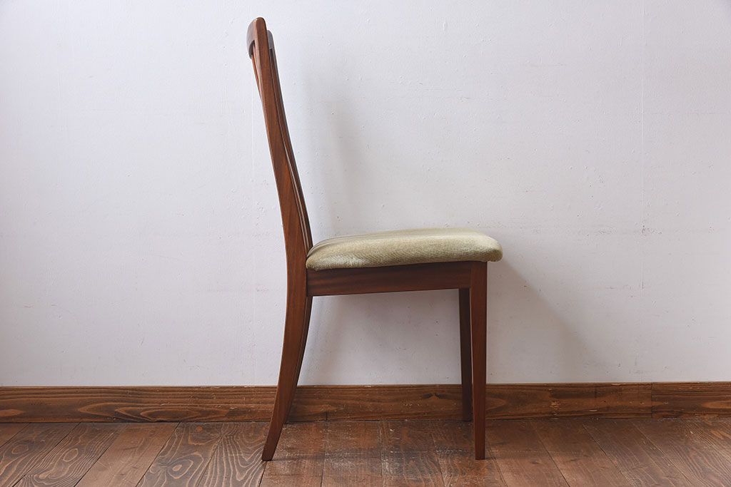 北欧家具　G-PLAN(ジープラン)　緩やかな曲線が魅力のダイニングチェア(椅子)(2)