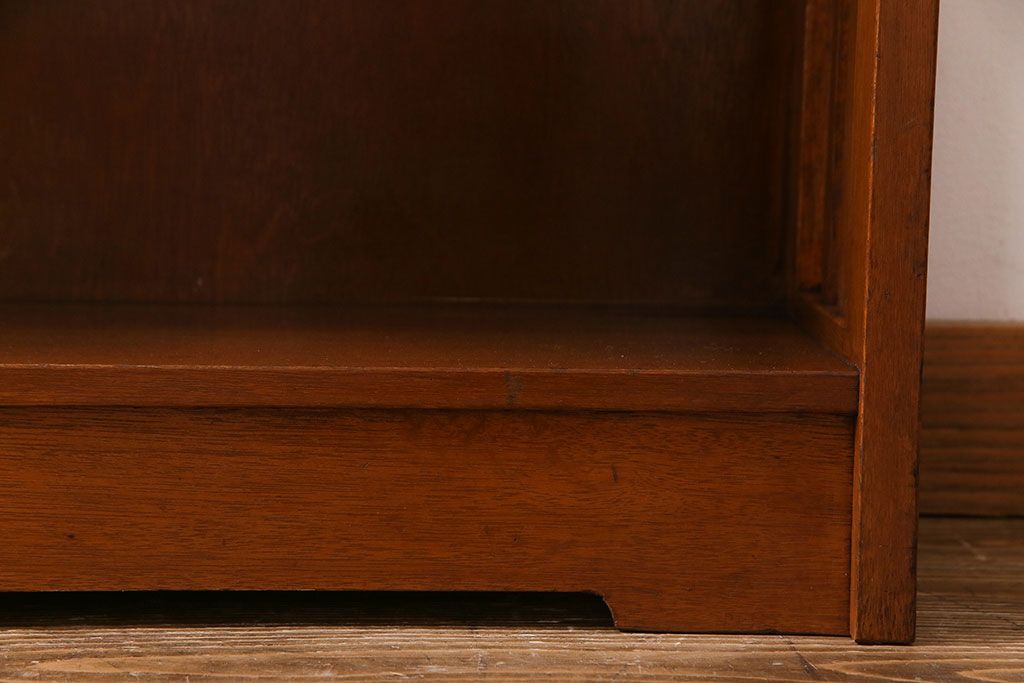 レトロ家具　昭和レトロ　素朴で温かみのある雰囲気の本棚(ウッドシェルフ、飾り棚)