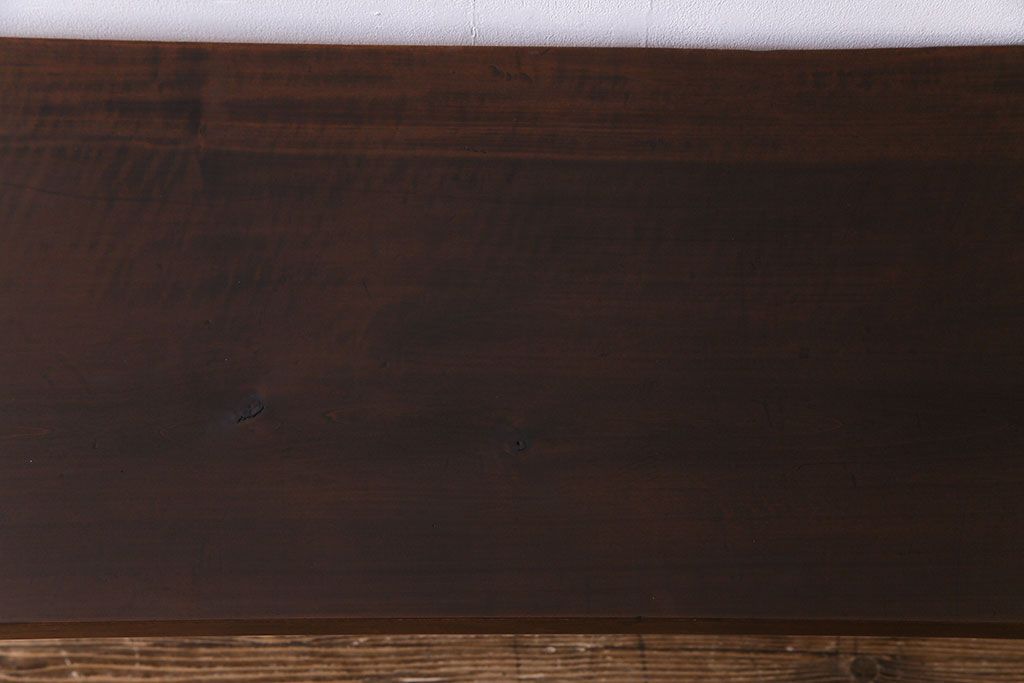 アンティーク家具　明治大正期　栃の木材　一枚板を使ったシンプルな鉄脚テーブル(コンソールテーブル、飾り台)