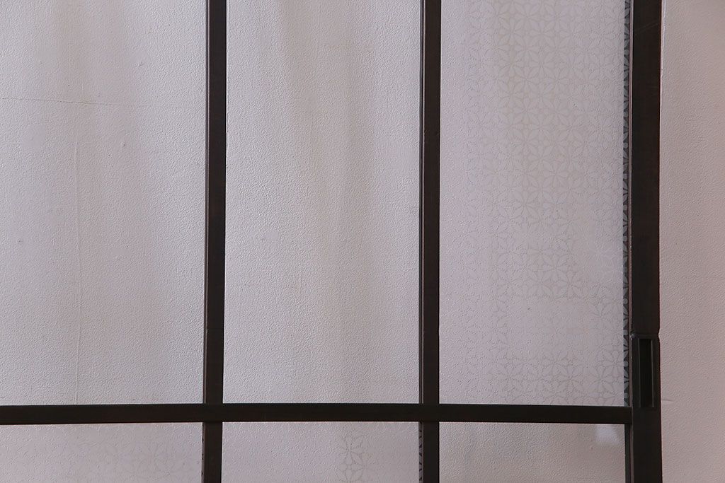昭和初期　オリジナルガラス　花模様のガラスが可愛らしいレトロなガラス戸2枚セット(引き戸、建具)