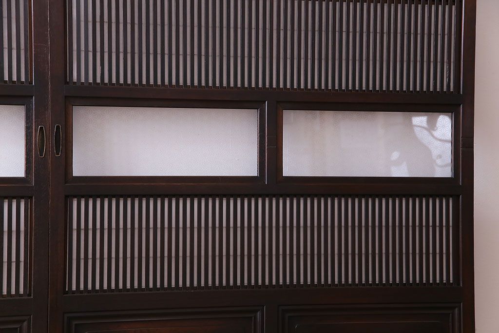 和製アンティーク　腰板ケヤキ材　花ガラスが上品な裏障子付きの格子戸(障子戸、引き戸、建具)2枚セット