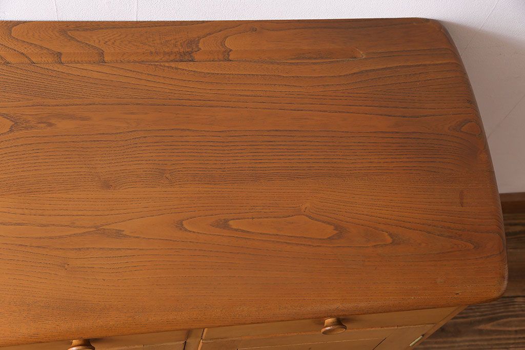 ビンテージ家具 北欧ヴィンテージ 希少品!ERCOL(アーコール)の ビンテージ家具 北欧ヴィンテージ 希少品!ERCOL(アーコール)の