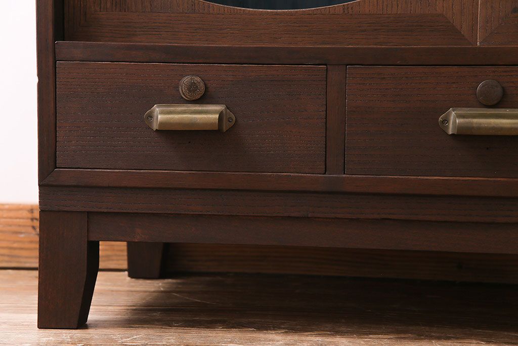 レトロ家具　昭和レトロ　海を思わせる色ガラスが美しい丸窓のローボード(戸棚、収納棚、リビングボード)
