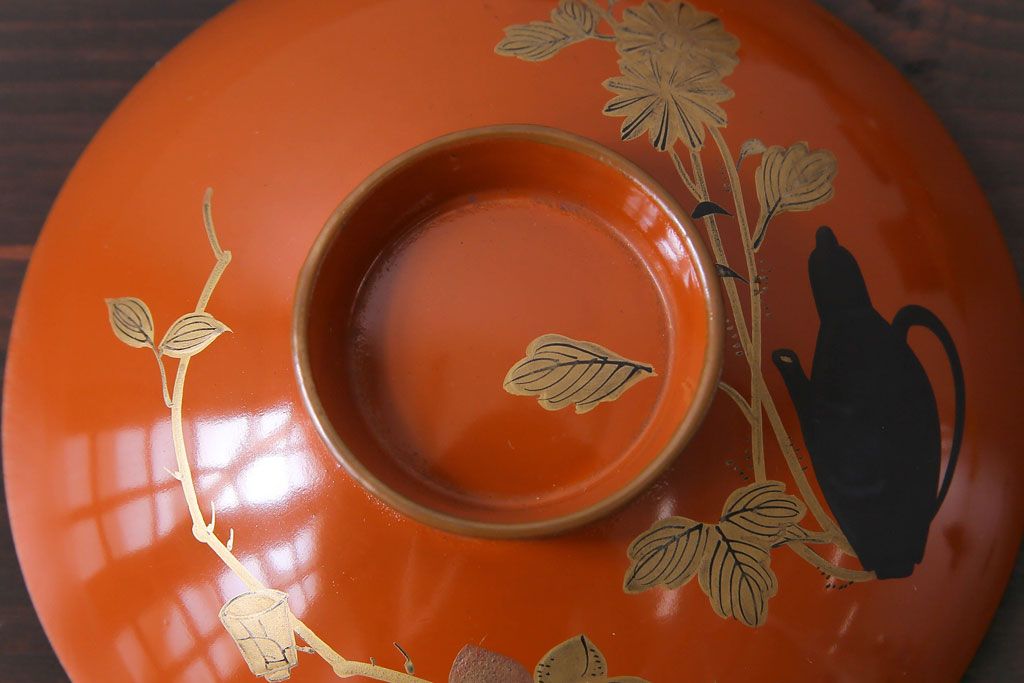 和製アンティーク　朱塗り　モダンな絵柄が魅力的な蓋付き木製椀(茶碗、漆器)7客セット