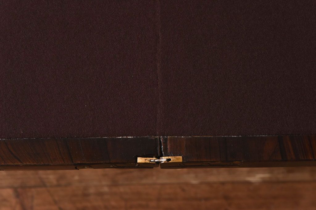 アンティーク家具　イギリスアンティーク　ローズウッド材　天板折り畳み式ゲームテーブル(バタフライテーブル、サイドテーブル、コンソールテーブル、飾り台)