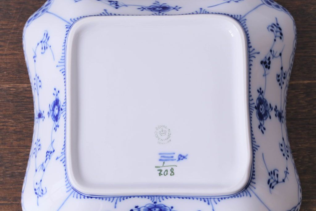 中古　ROYAL COPENHAGEN(ロイヤルコペンハーゲン)　ブルーフルーテッド　ハーフレース　21.5cm　ボウルスクエア(深皿)