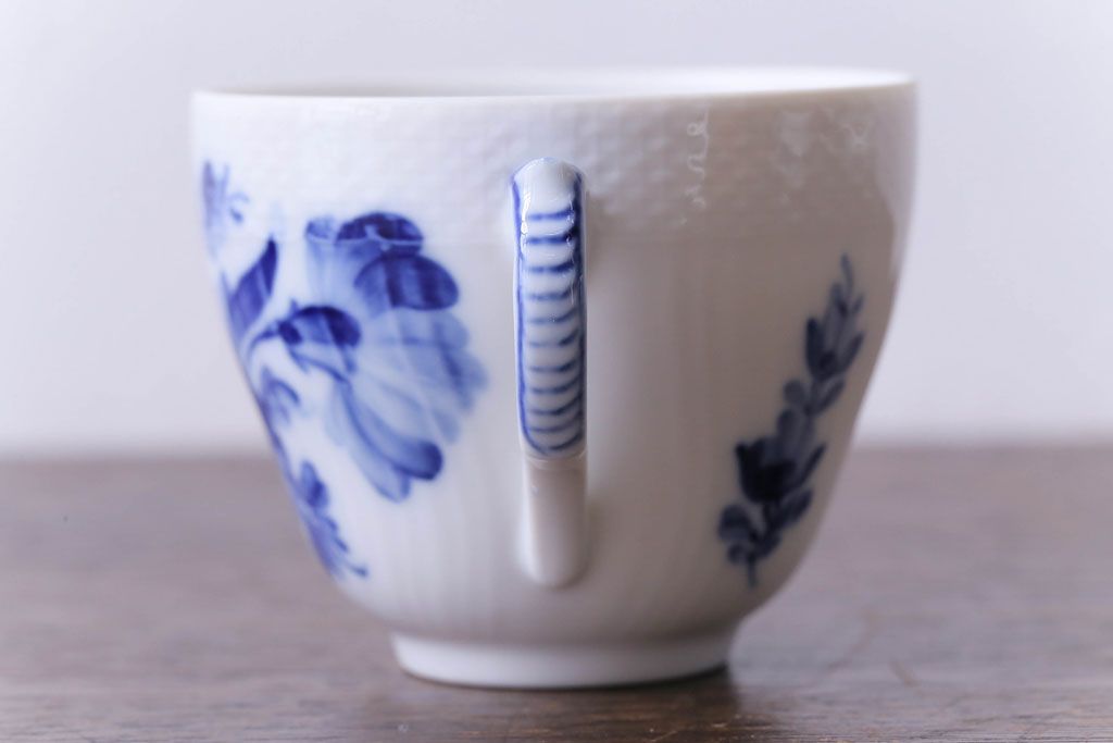中古　ROYAL COPENHAGEN(ロイヤルコペンハーゲン)　ブルーフラワー　カーブ　コーヒーカップ&ソーサー(洋食器)2客セット
