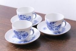 中古　ROYAL COPENHAGEN(ロイヤルコペンハーゲン)　ブルーフラワー　カーブ　コーヒーカップ&ソーサー(洋食器)3客セット