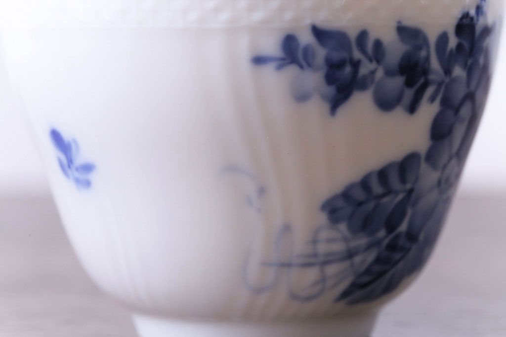 中古　ROYAL COPENHAGEN(ロイヤルコペンハーゲン)　ブルーフラワー　カーブ　コーヒーカップ&ソーサー(洋食器)3客セット