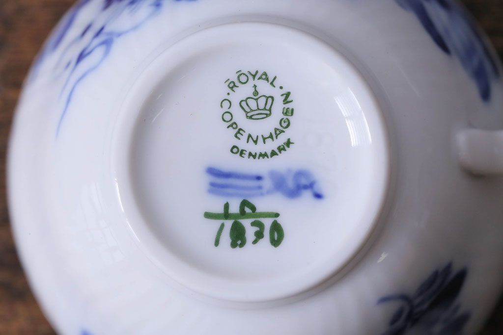 中古　ROYAL COPENHAGEN(ロイヤルコペンハーゲン)　ブルーフラワー　カーブ　コーヒーカップ&ソーサー(洋食器)3客セット