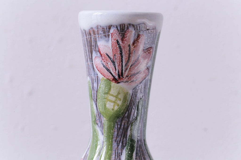 アンティーク雑貨　北欧ビンテージ　LAHOLM(ラホルム)　おおらかさを感じる花の絵柄が可愛らしいフラワーベース(花瓶)