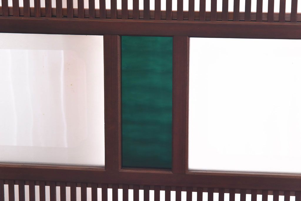 昭和中期　幅広!　板ガラス裏障子留め　色ガラスがアクセントのガラス入り格子戸(ガラス帯戸、引き戸、建具)2枚組(1)