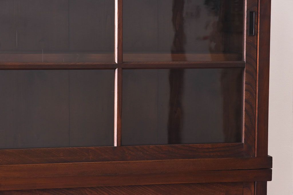 アンティーク家具　和製アンティーク　前面ケヤキ材　花ガラスがおしゃれな重ね収納棚(食器棚、飾り棚)