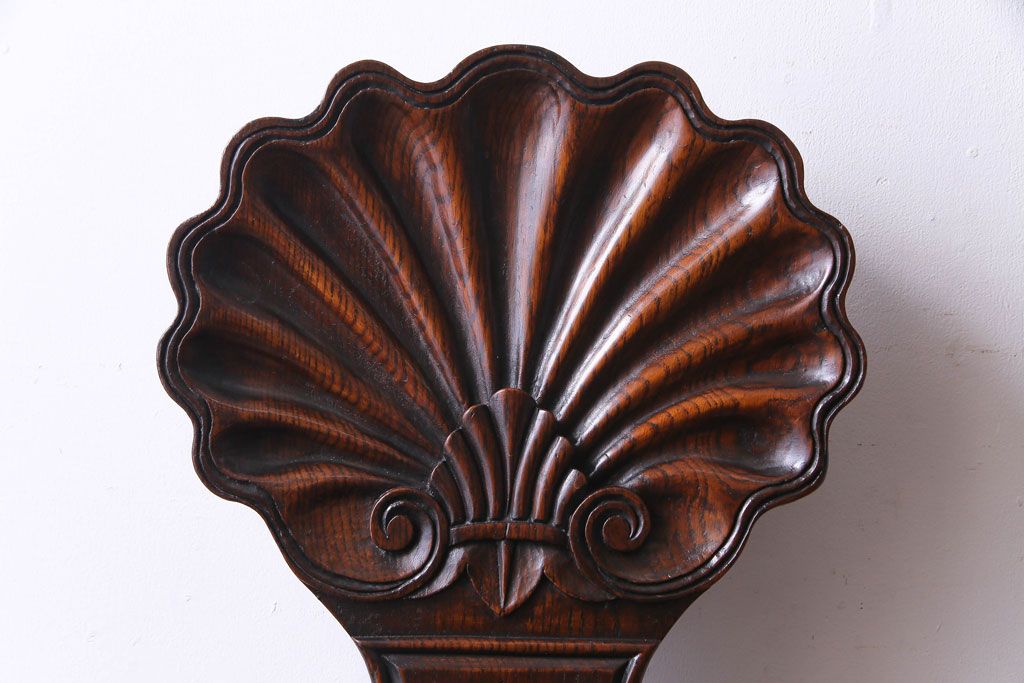 アンティーク雑貨　イギリスアンティーク　貝殻モチーフのおしゃれなチェア(椅子、飾り台)(1)