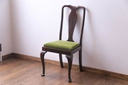 アンティーク家具　イギリスアンティーク　ウォールナット材　上品で優雅なフォルムが魅力的なチェア(椅子、ダイニングチェア、ワークチェア)(1)